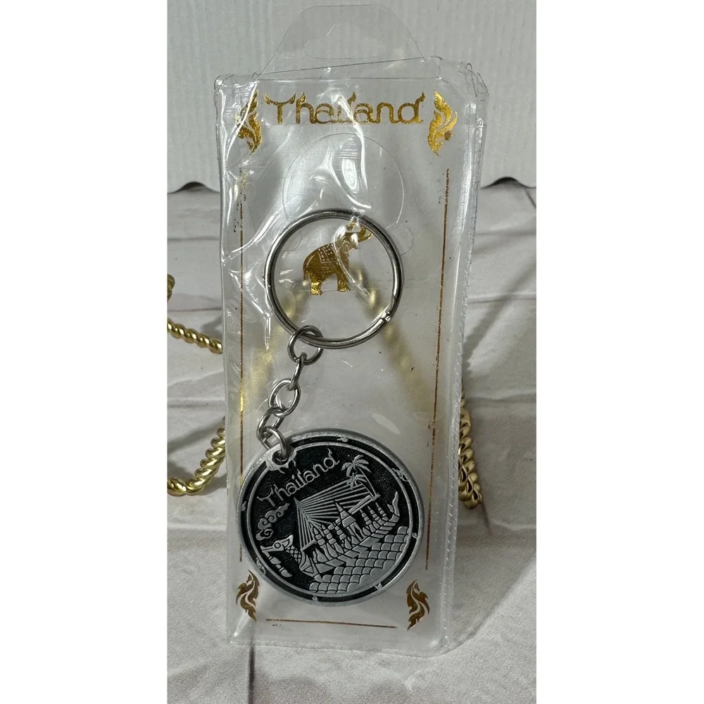 Thailand Souvenir Keychain Elephant and Temple‎ Design Silver Tone Pewter